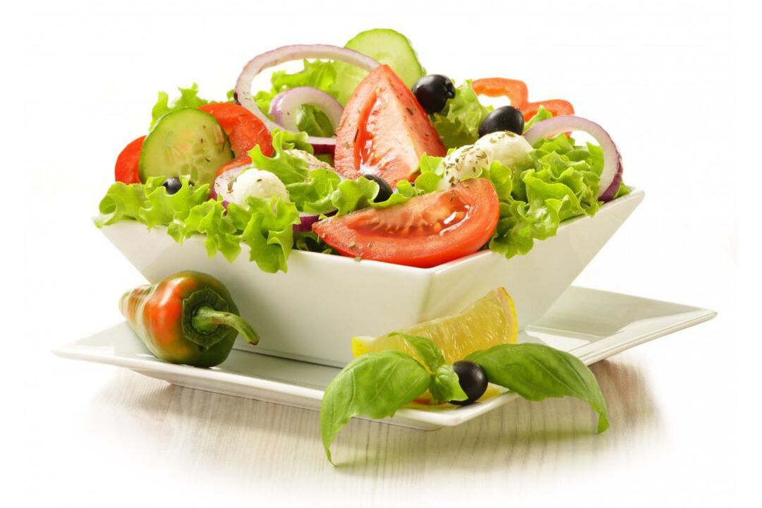 Cheminės dietos daržovių dienomis galite paruošti skanių salotų